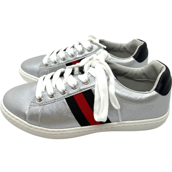 NWT Girls Hoova's Side Stripe Sneaker - Picture 5 of 6